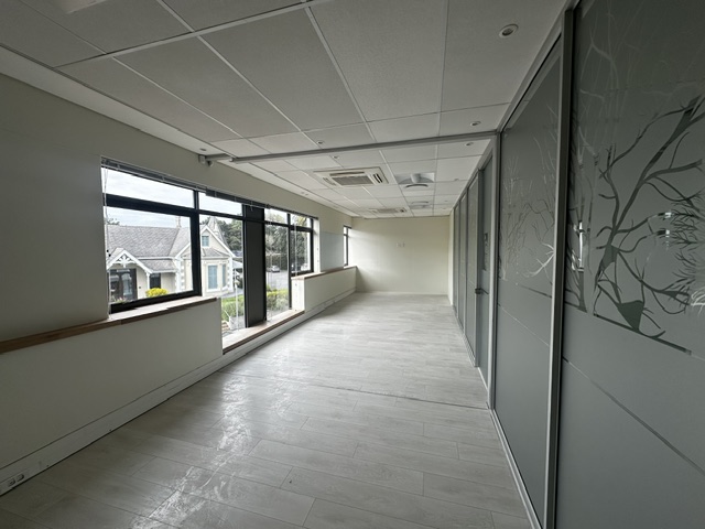 To Let Commercial Property for Rent in Newlands Western Cape
